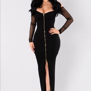 BLACK ZIP UP DRESS FROM FASHION NOVA